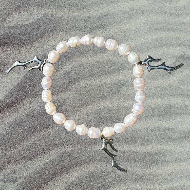 growth - pearl bracelet