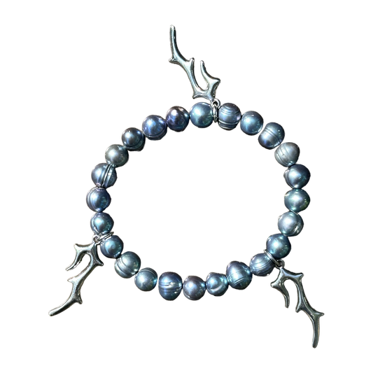 growth - iridescent pearl bracelet